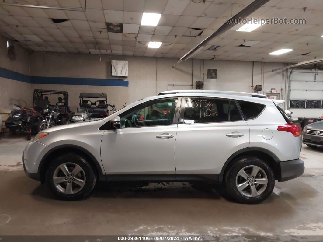 2015 Toyota Rav4 Xle Серебряный vin: 2T3RFREV6FW301746