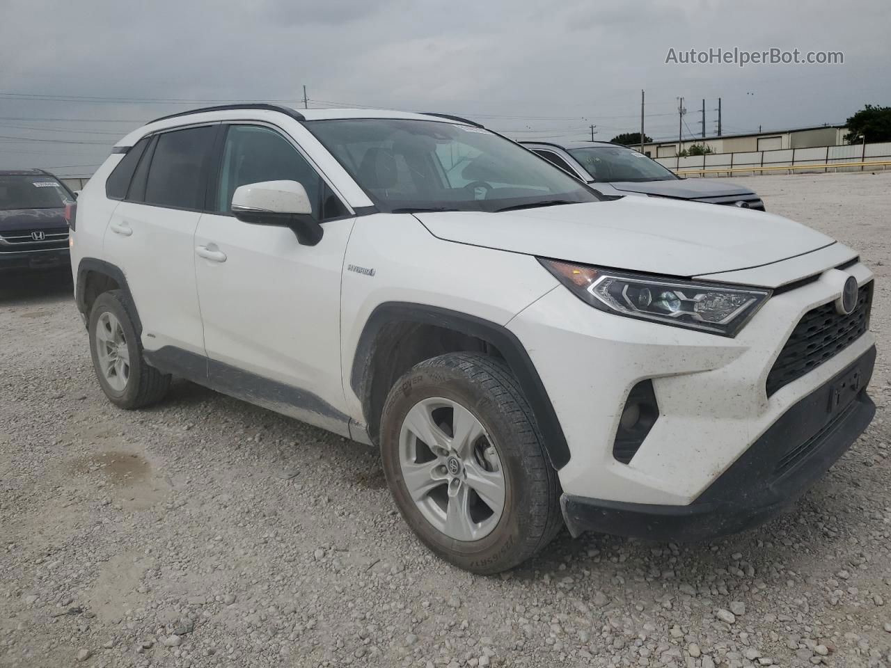 2019 Toyota Rav4 Xle Белый vin: 2T3RWRFVXKW043630