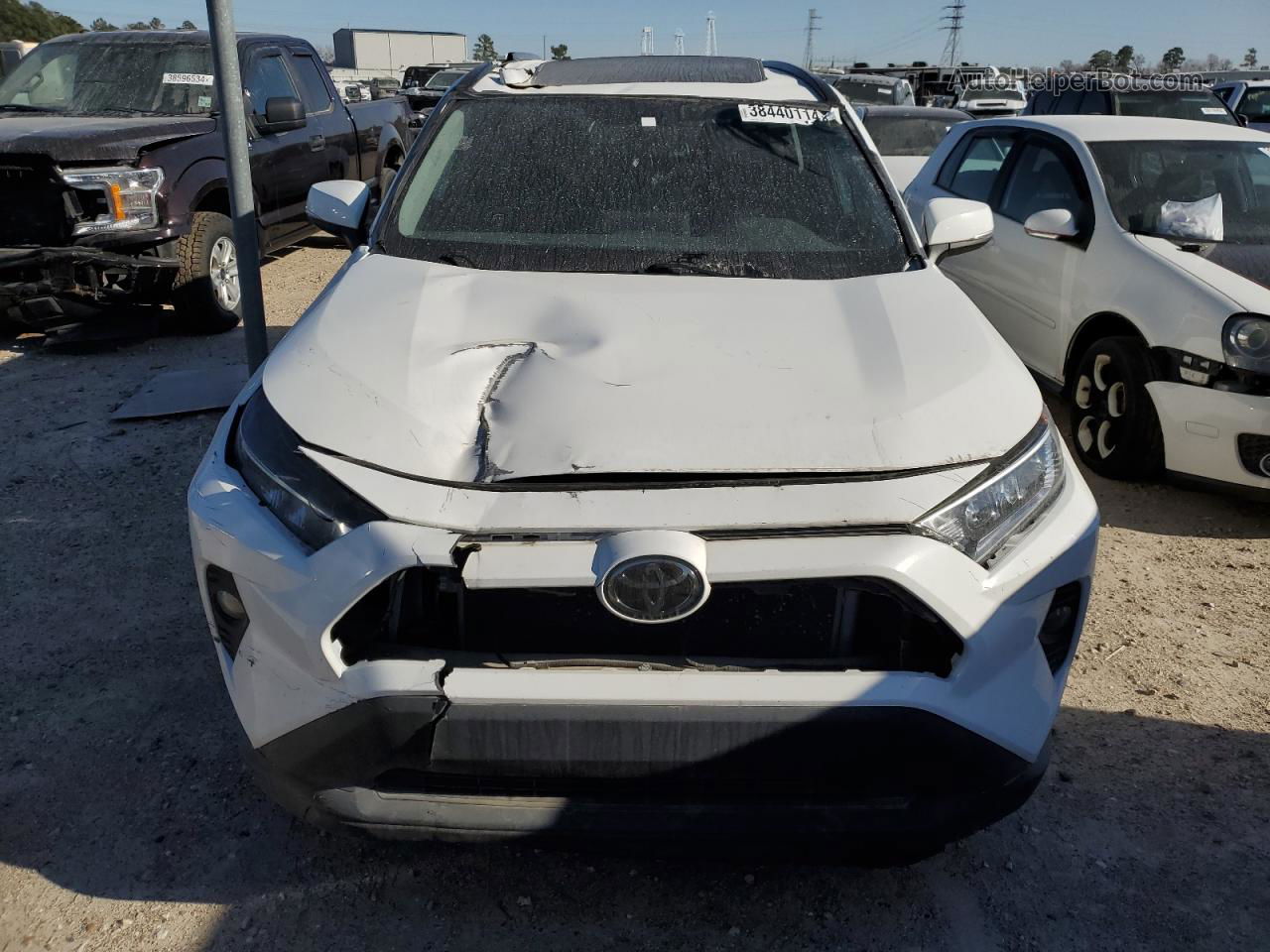 2019 Toyota Rav4 Xle White vin: 2T3W1RFV0KW031682