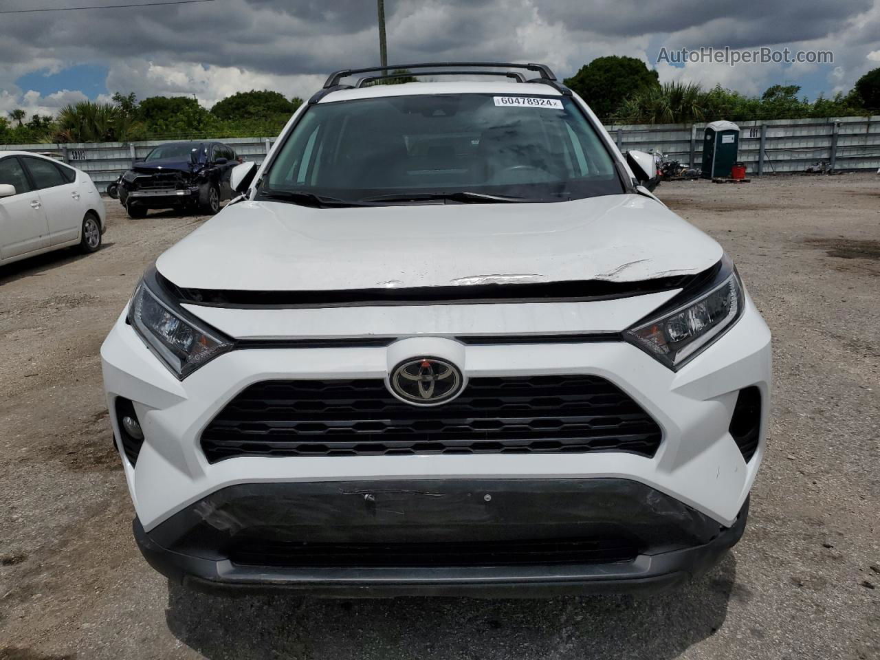 2021 Toyota Rav4 Xle Белый vin: 2T3W1RFV1MW107106