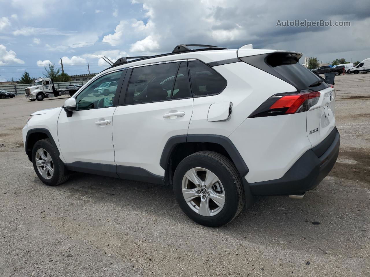 2021 Toyota Rav4 Xle White vin: 2T3W1RFV1MW107106