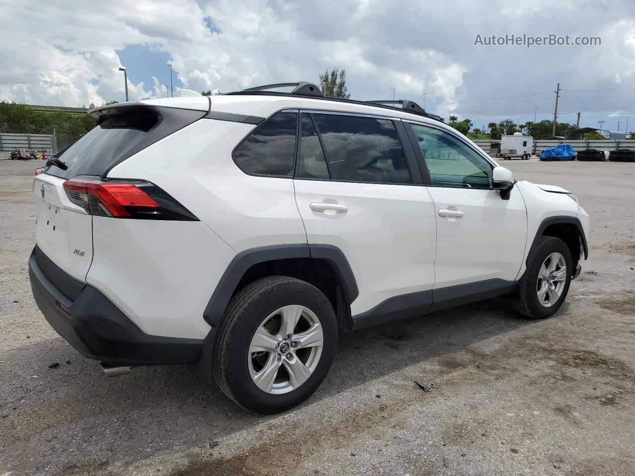 2021 Toyota Rav4 Xle White vin: 2T3W1RFV1MW107106