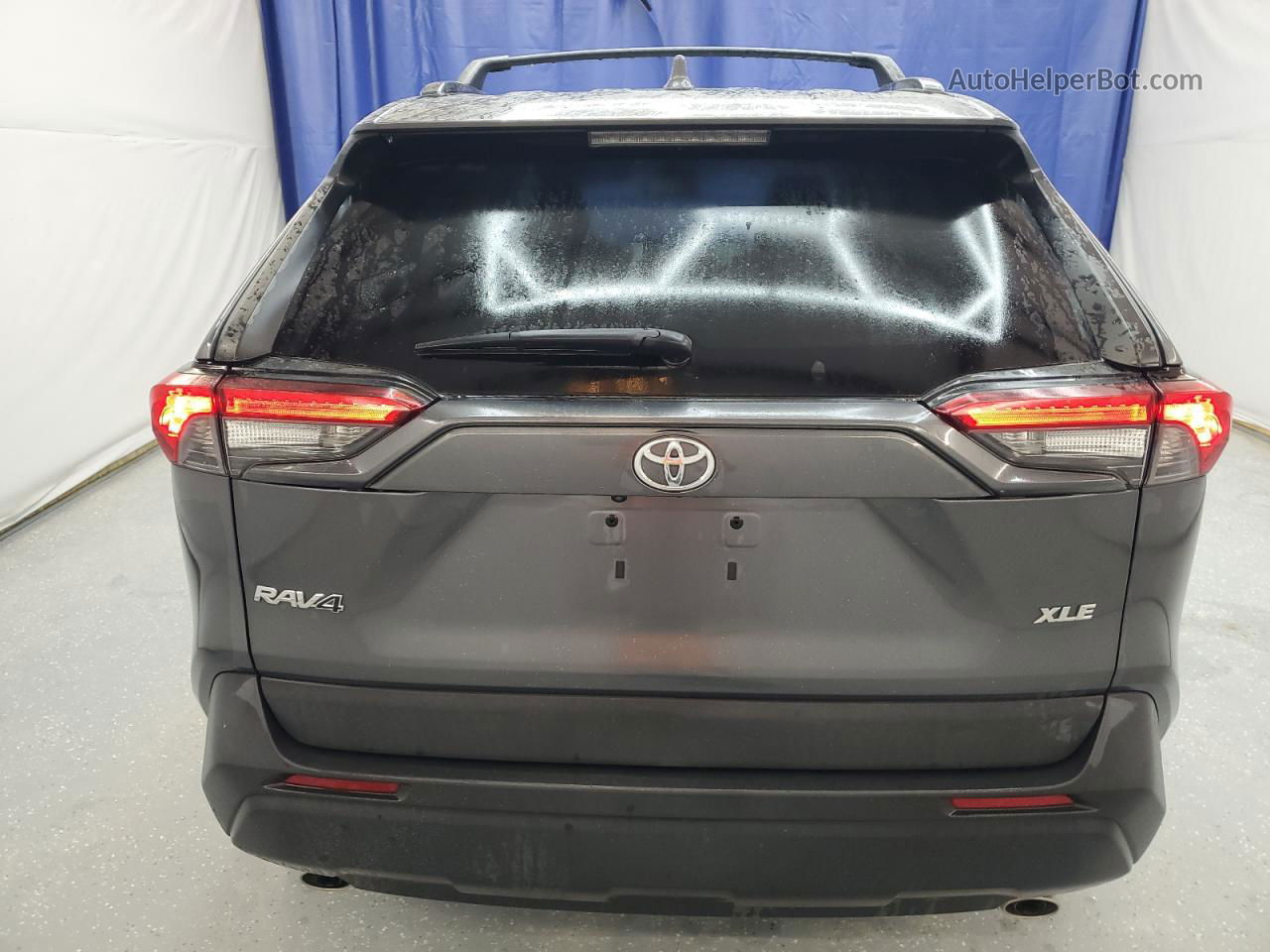 2020 Toyota Rav4 Xle Gray vin: 2T3W1RFV2LC077663