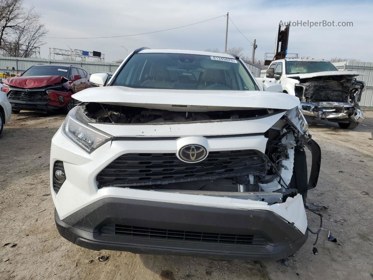 2019 Toyota Rav4 Xle Белый vin: 2T3W1RFV4KC022694