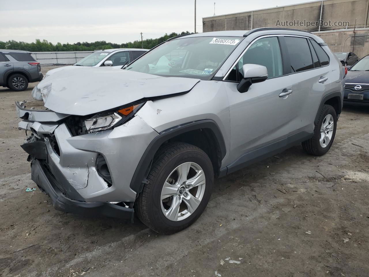 2019 Toyota Rav4 Xle Silver vin: 2T3W1RFV4KW012424