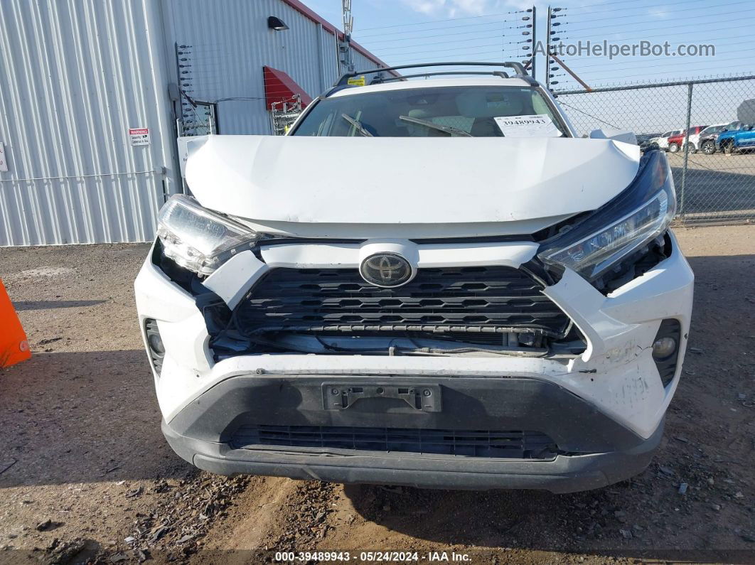 2019 Toyota Rav4 Xle Белый vin: 2T3W1RFV5KW031791