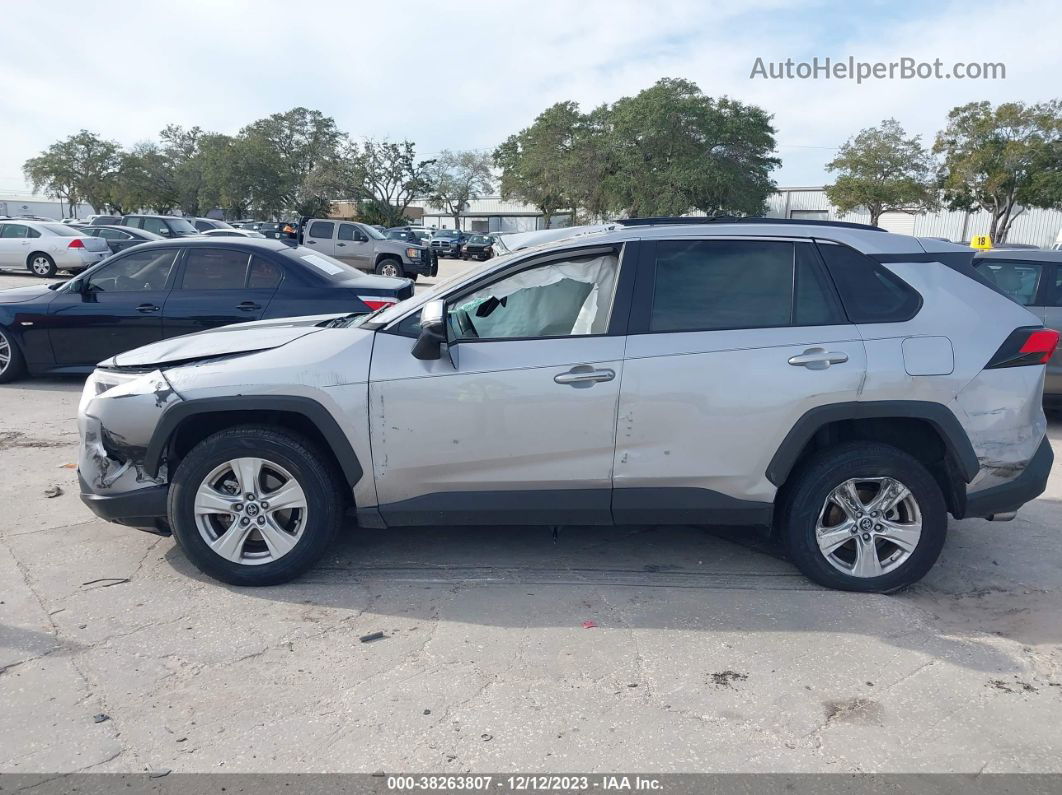 2020 Toyota Rav4 Xle Silver vin: 2T3W1RFV5LC077981