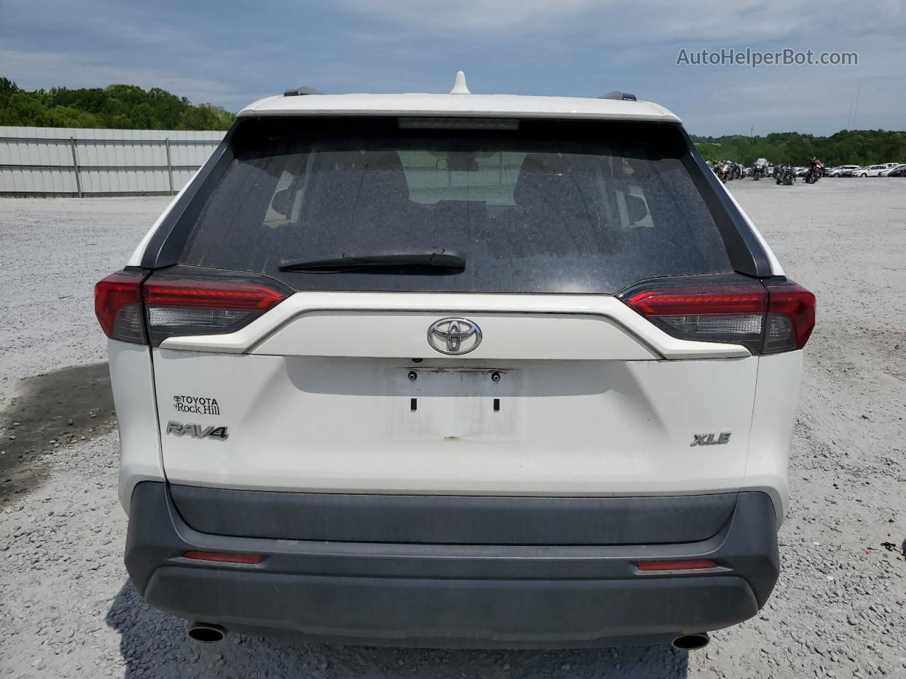 2019 Toyota Rav4 Xle White vin: 2T3W1RFV6KC013284