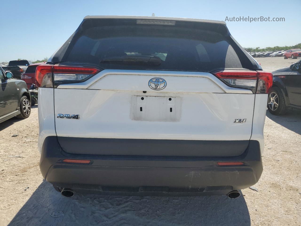 2021 Toyota Rav4 Xle White vin: 2T3W1RFV6MW109465