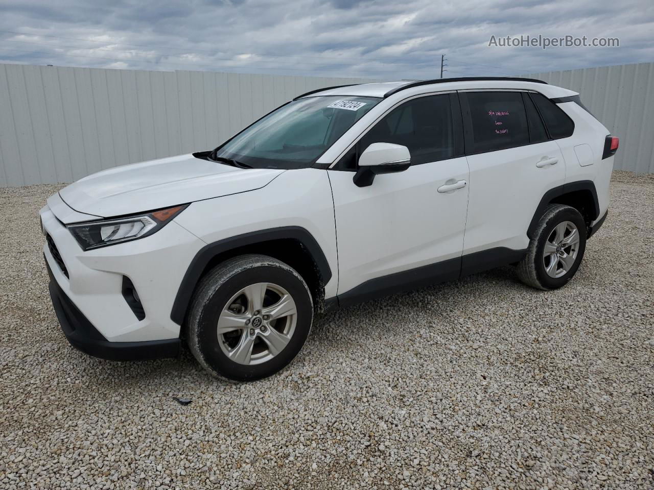 2021 Toyota Rav4 Xle Белый vin: 2T3W1RFV7MC097814