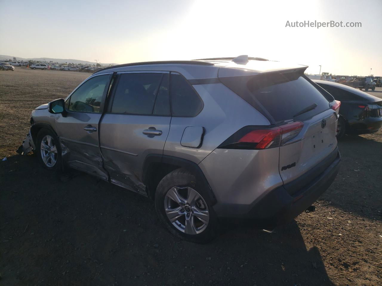 2021 Toyota Rav4 Xle Silver vin: 2T3W1RFV7MC127720