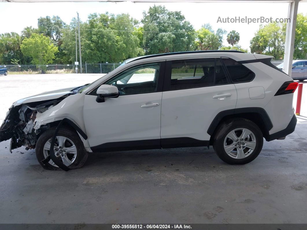 2021 Toyota Rav4 Xle Белый vin: 2T3W1RFV7MC140869