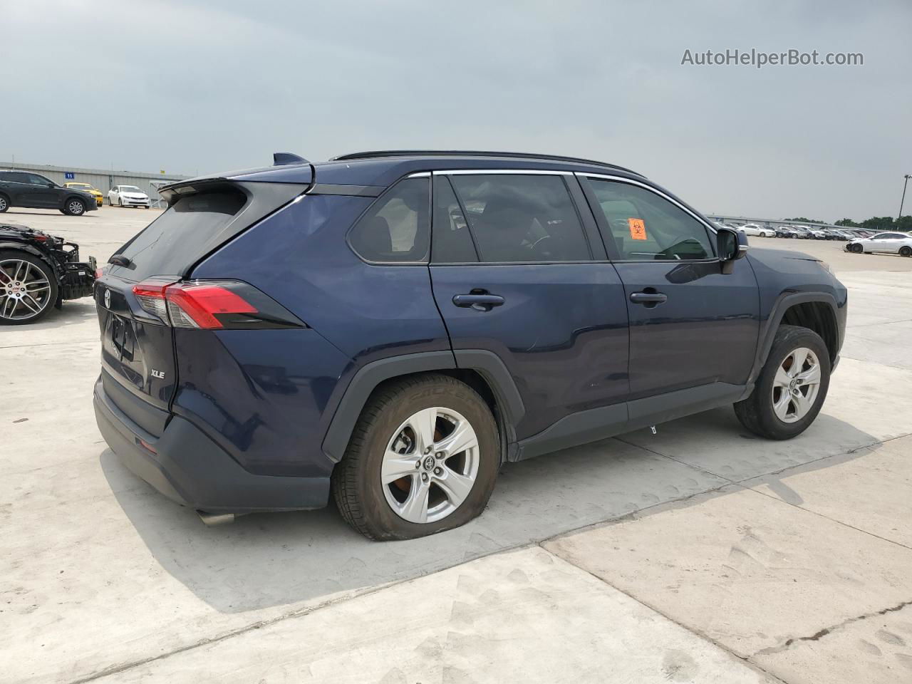 2019 Toyota Rav4 Xle Blue vin: 2T3W1RFV9KW047671