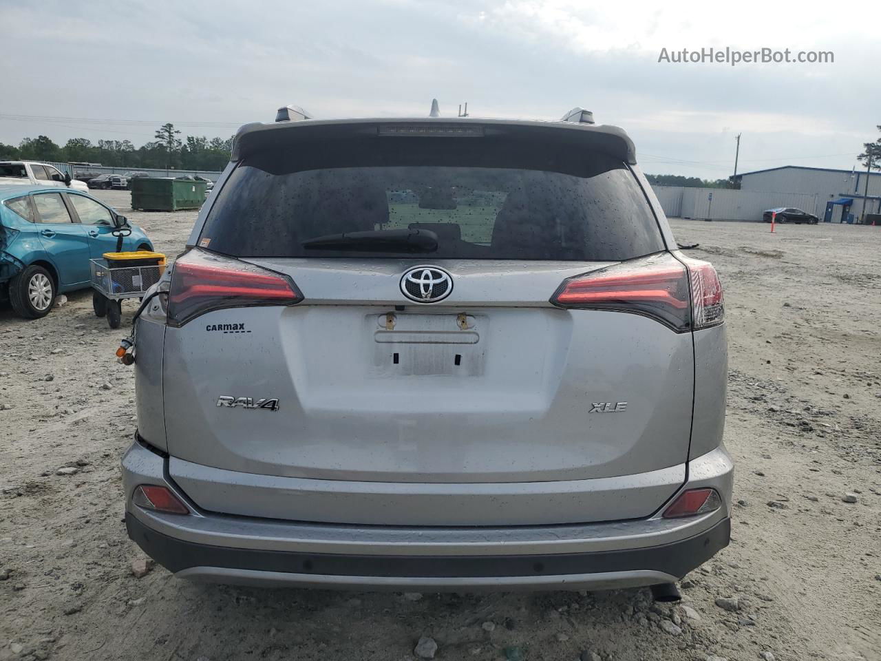 2017 Toyota Rav4 Xle Silver vin: 2T3WFREV3HW314217