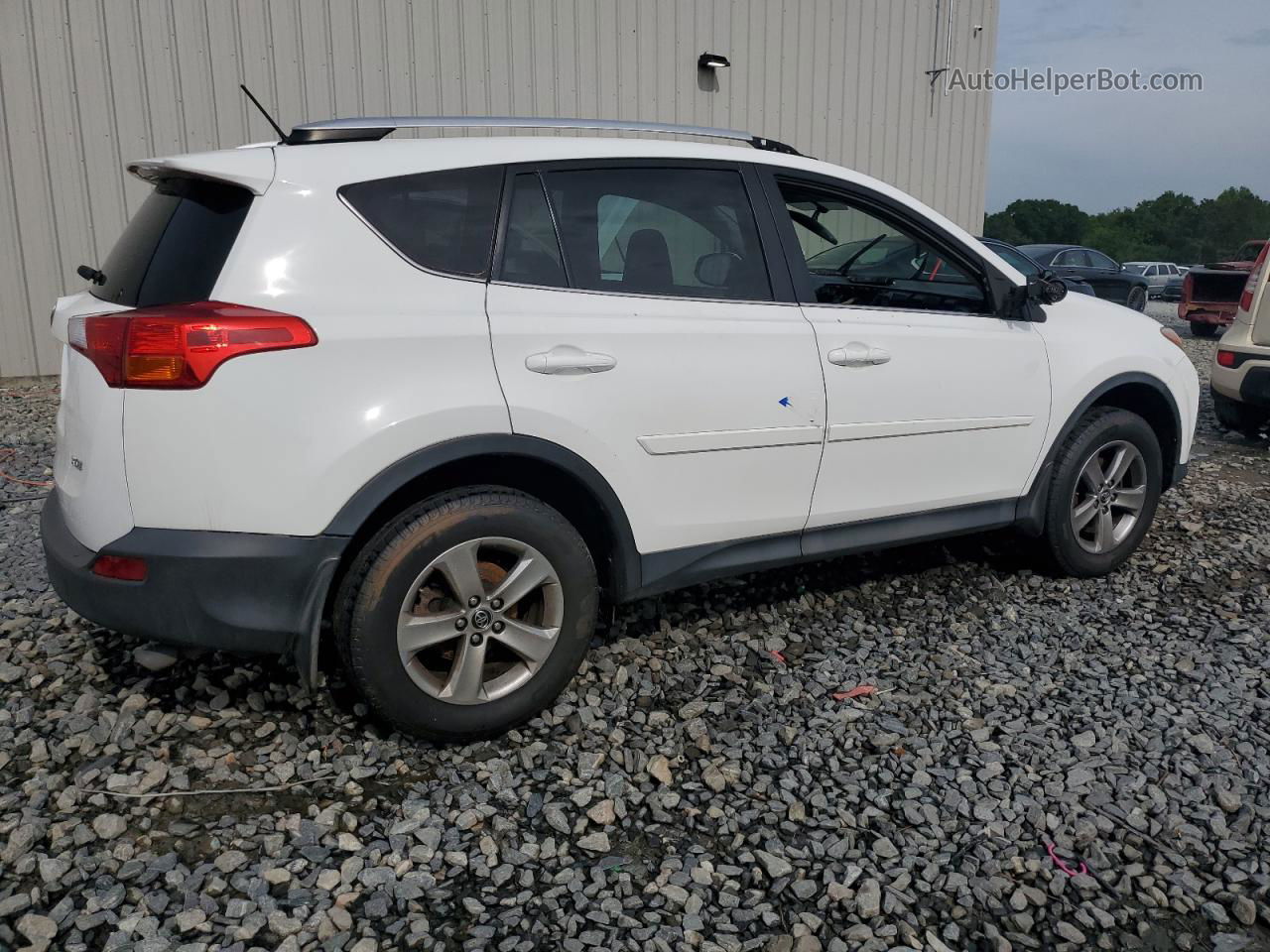 2015 Toyota Rav4 Xle White vin: 2T3WFREV4FW152563