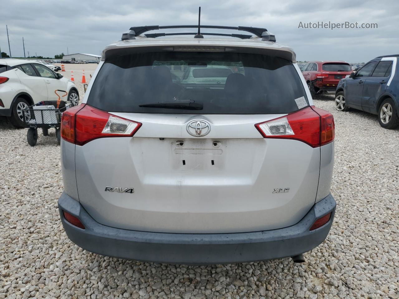 2015 Toyota Rav4 Xle Серебряный vin: 2T3WFREV8FW211260