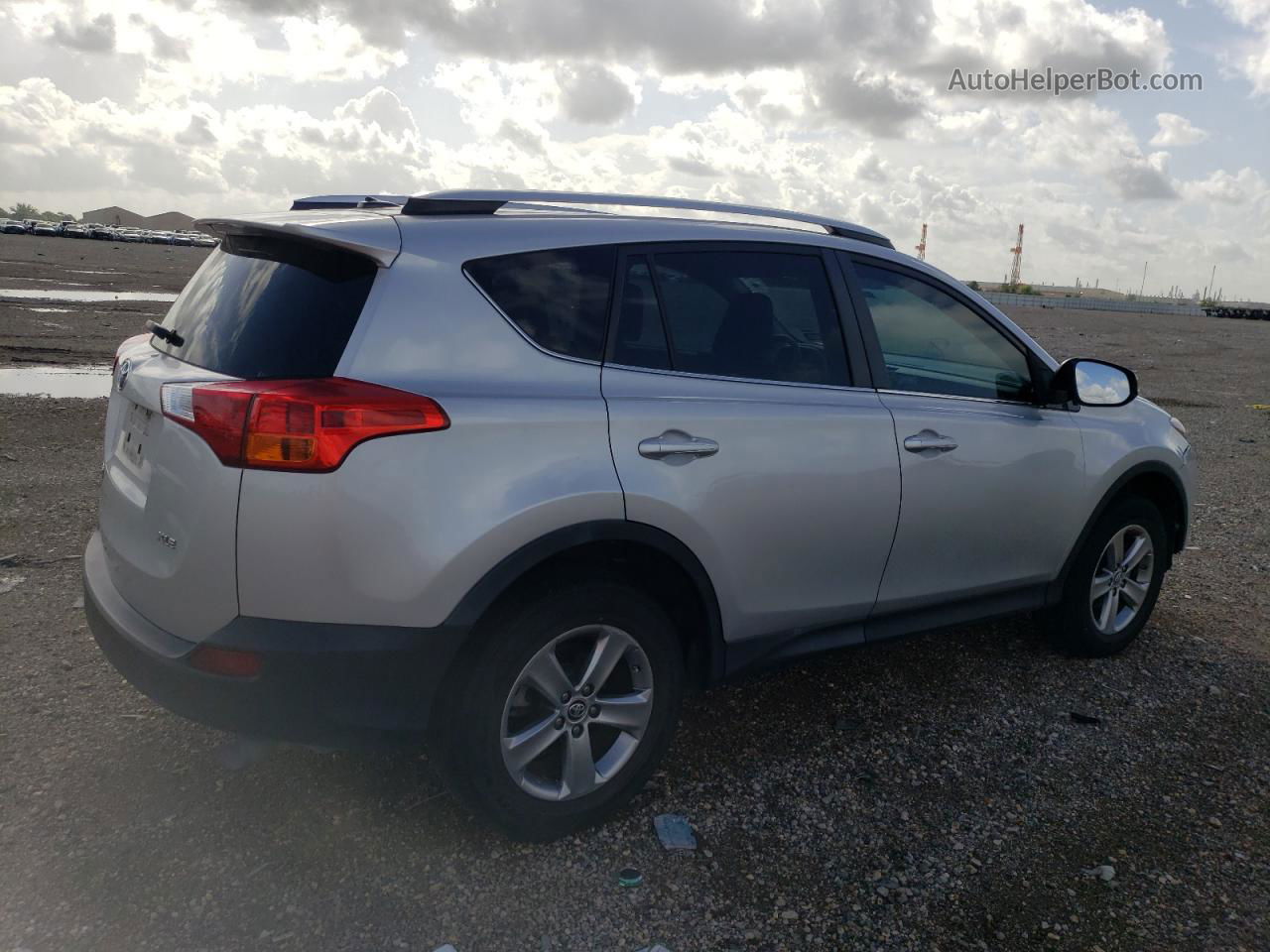 2015 Toyota Rav4 Xle Silver vin: 2T3WFREV8FW224980