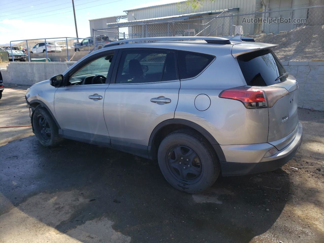 2017 Toyota Rav4 Le Silver vin: 2T3ZFREV0HW331618