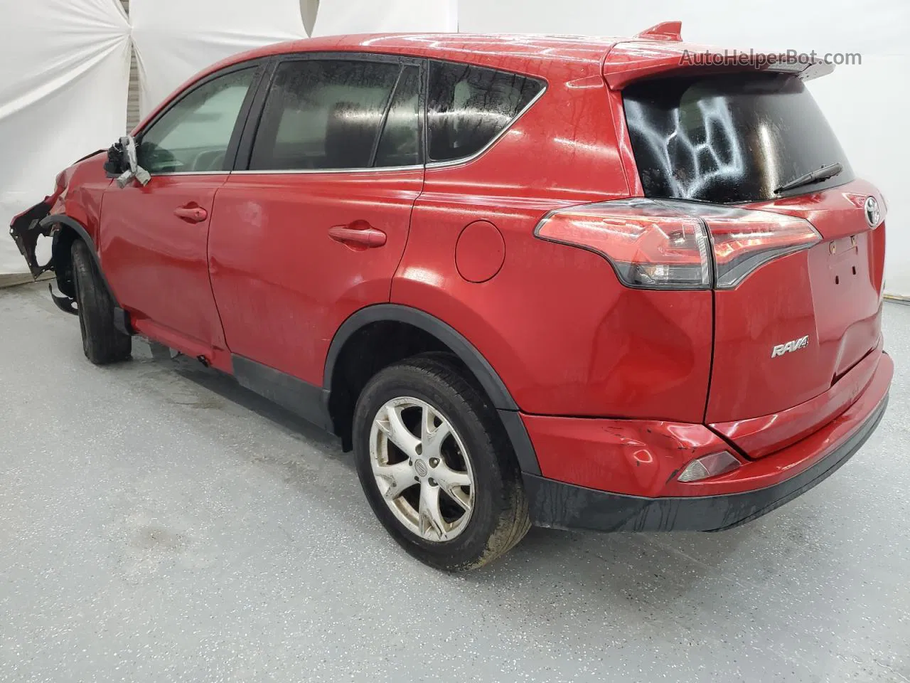 2017 Toyota Rav4 Le Red vin: 2T3ZFREV0HW398252