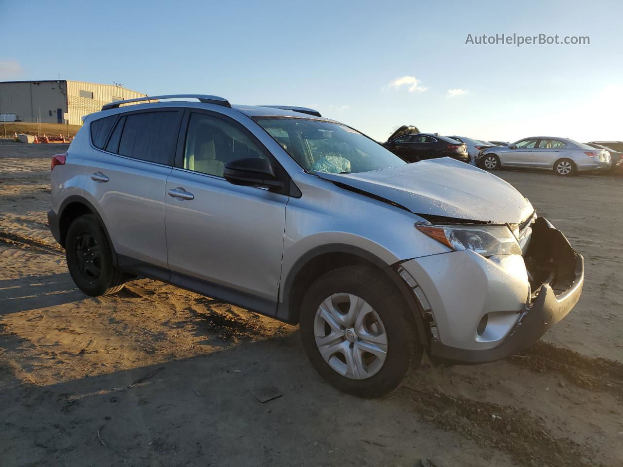 2015 Toyota Rav4 Le Серебряный vin: 2T3ZFREV3FW231414