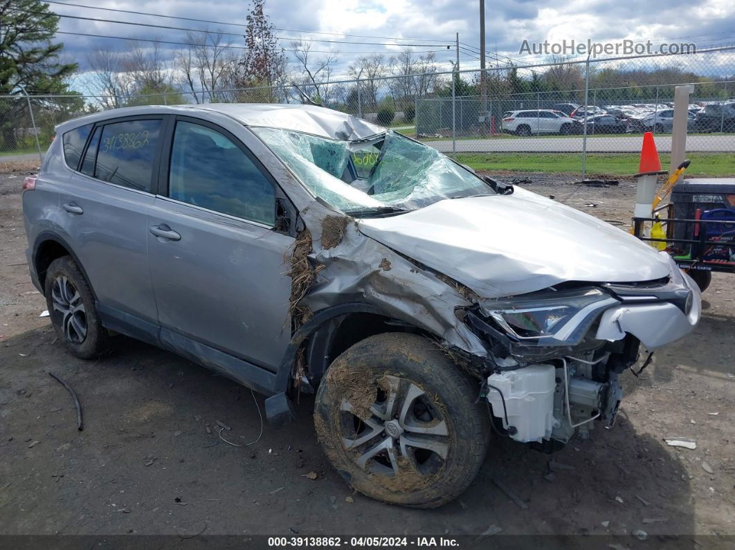 2018 Toyota Rav4 Le Silver vin: 2T3ZFREV3JW426566