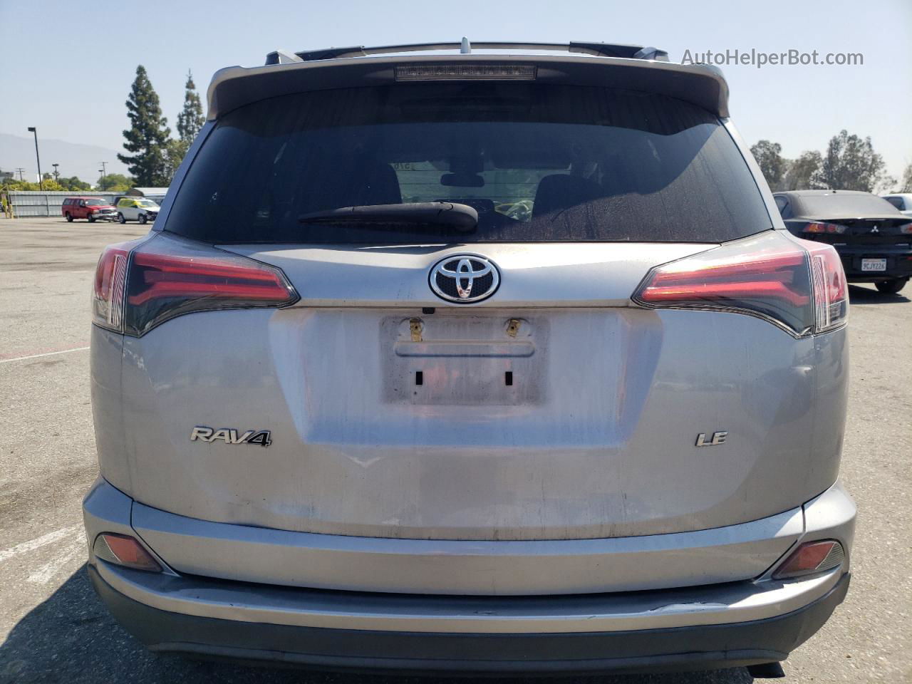 2017 Toyota Rav4 Le Silver vin: 2T3ZFREV4HW346946