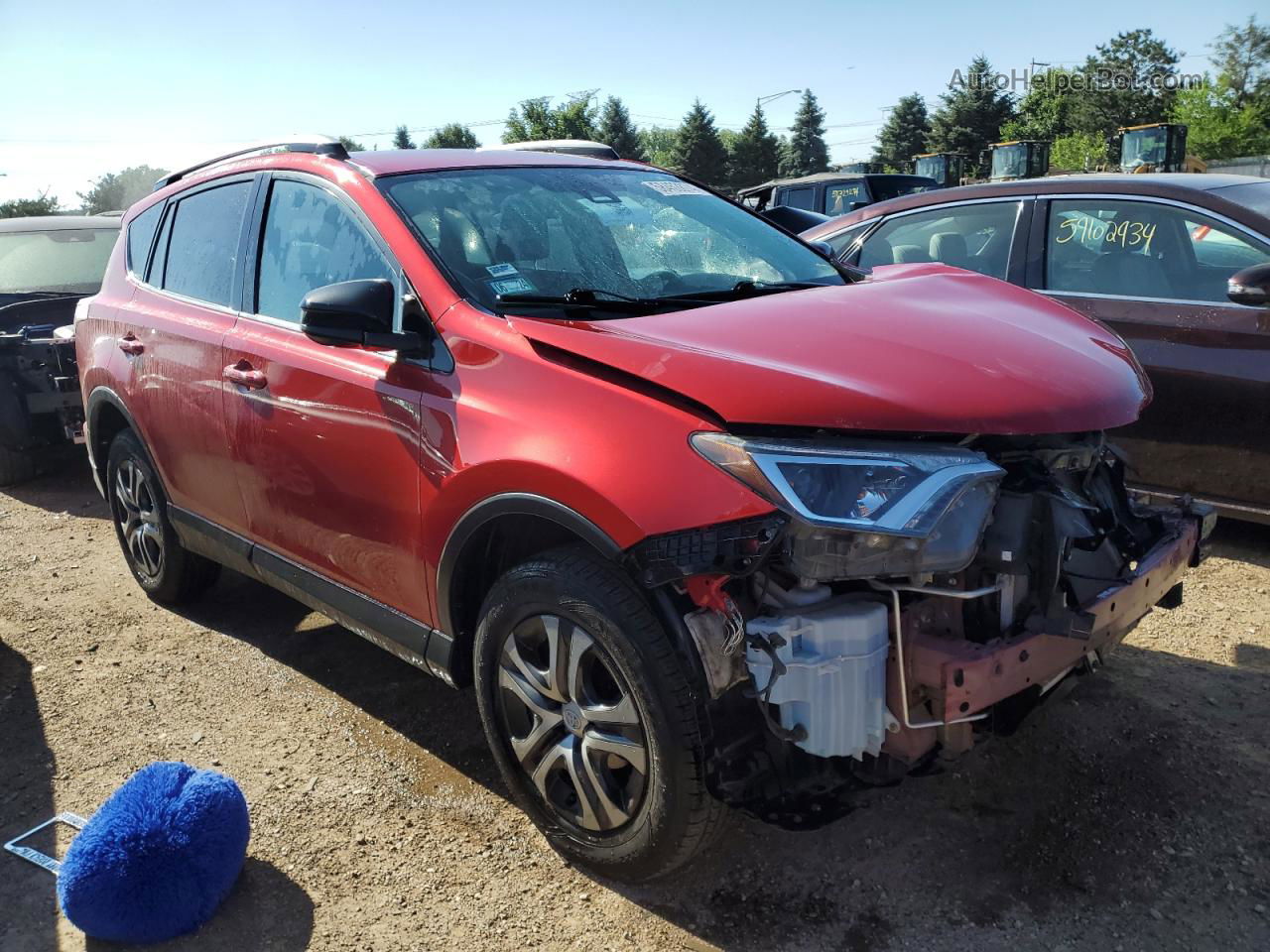 2017 Toyota Rav4 Le Red vin: 2T3ZFREV7HW379536