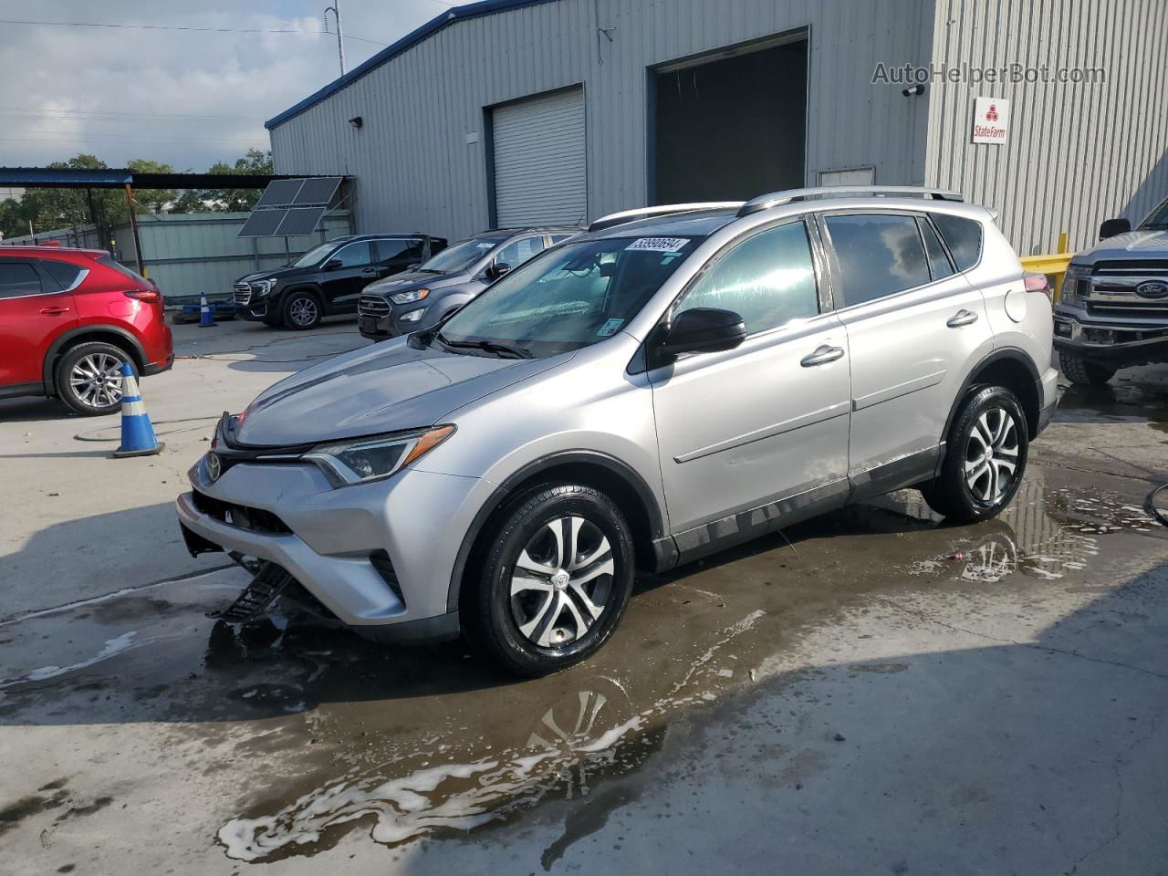 2017 Toyota Rav4 Le Silver vin: 2T3ZFREV7HW403267