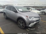 2018 Toyota Rav4 Le Silver vin: 2T3ZFREV9JW500654