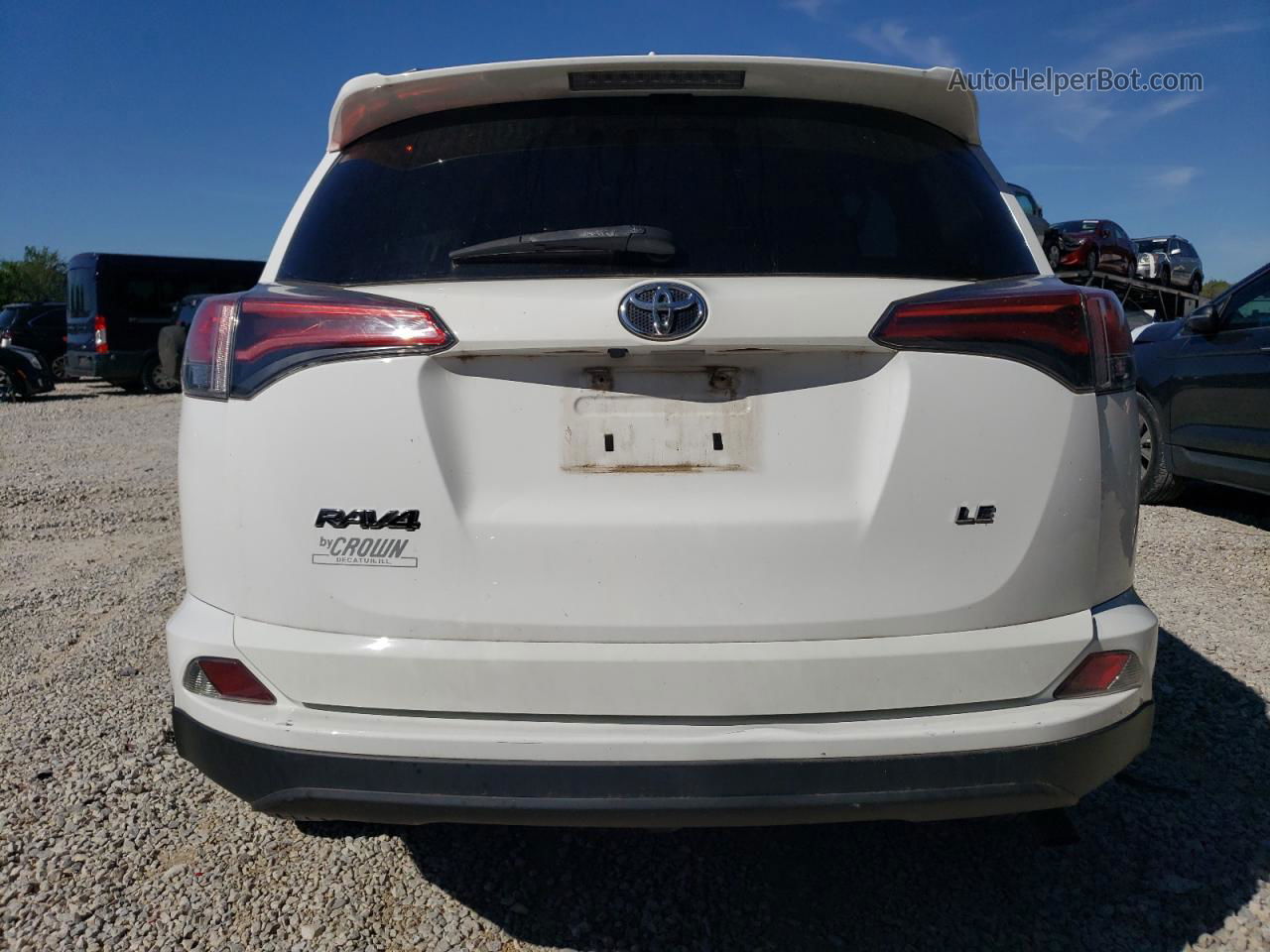 2017 Toyota Rav4 Le White vin: 2T3ZFREVXHW360964