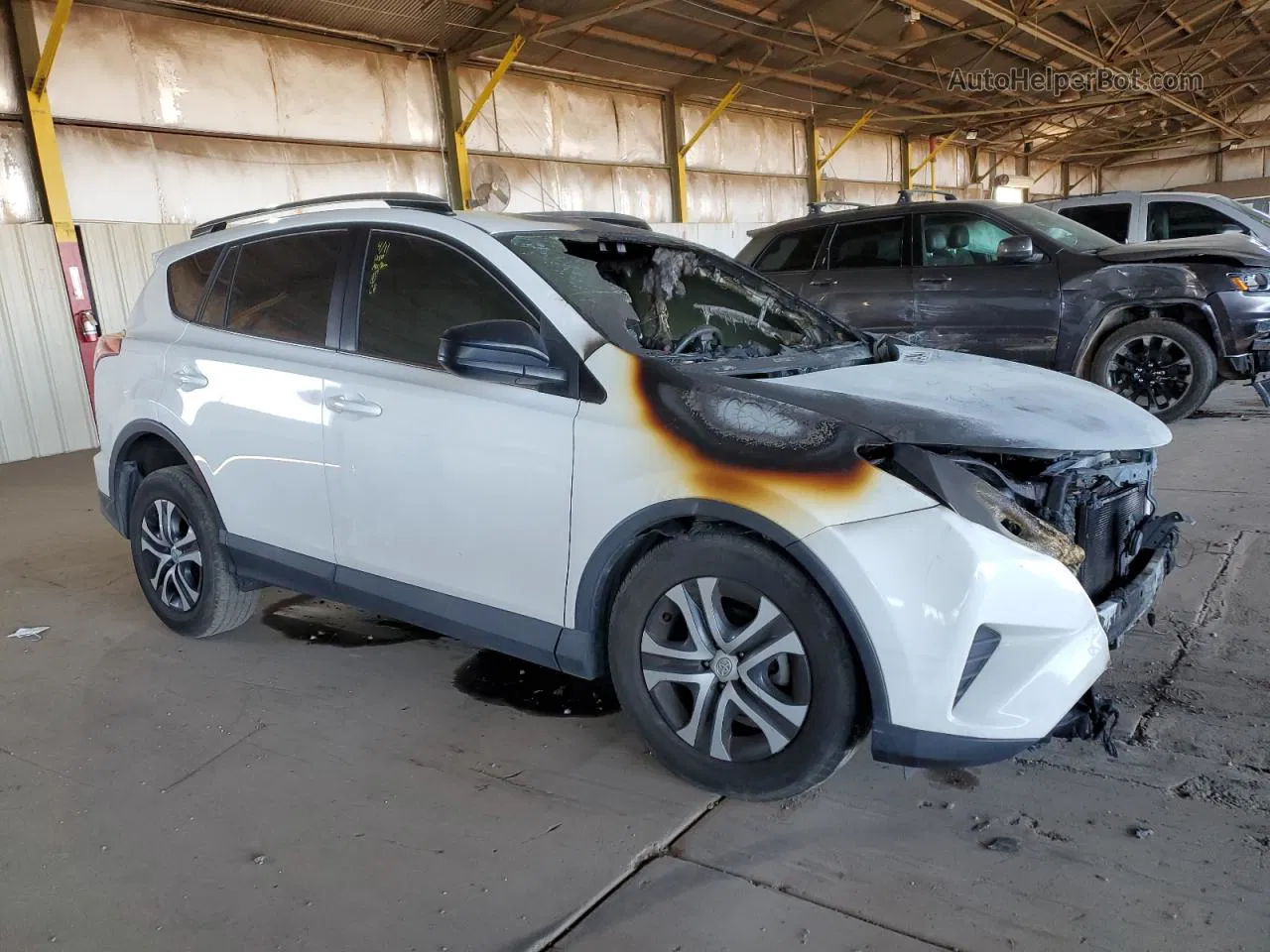 2018 Toyota Rav4 Le White vin: 2T3ZFREVXJW419145