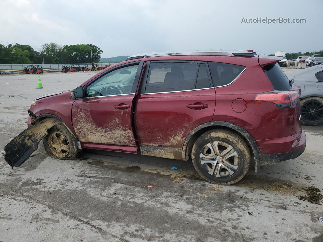 2018 Toyota Rav4 Le Red vin: 2T3ZFREVXJW509444