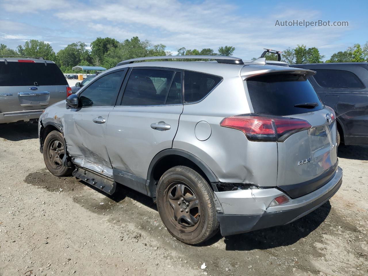 2018 Toyota Rav4 Le Silver vin: 2T3ZFREVXJW522744