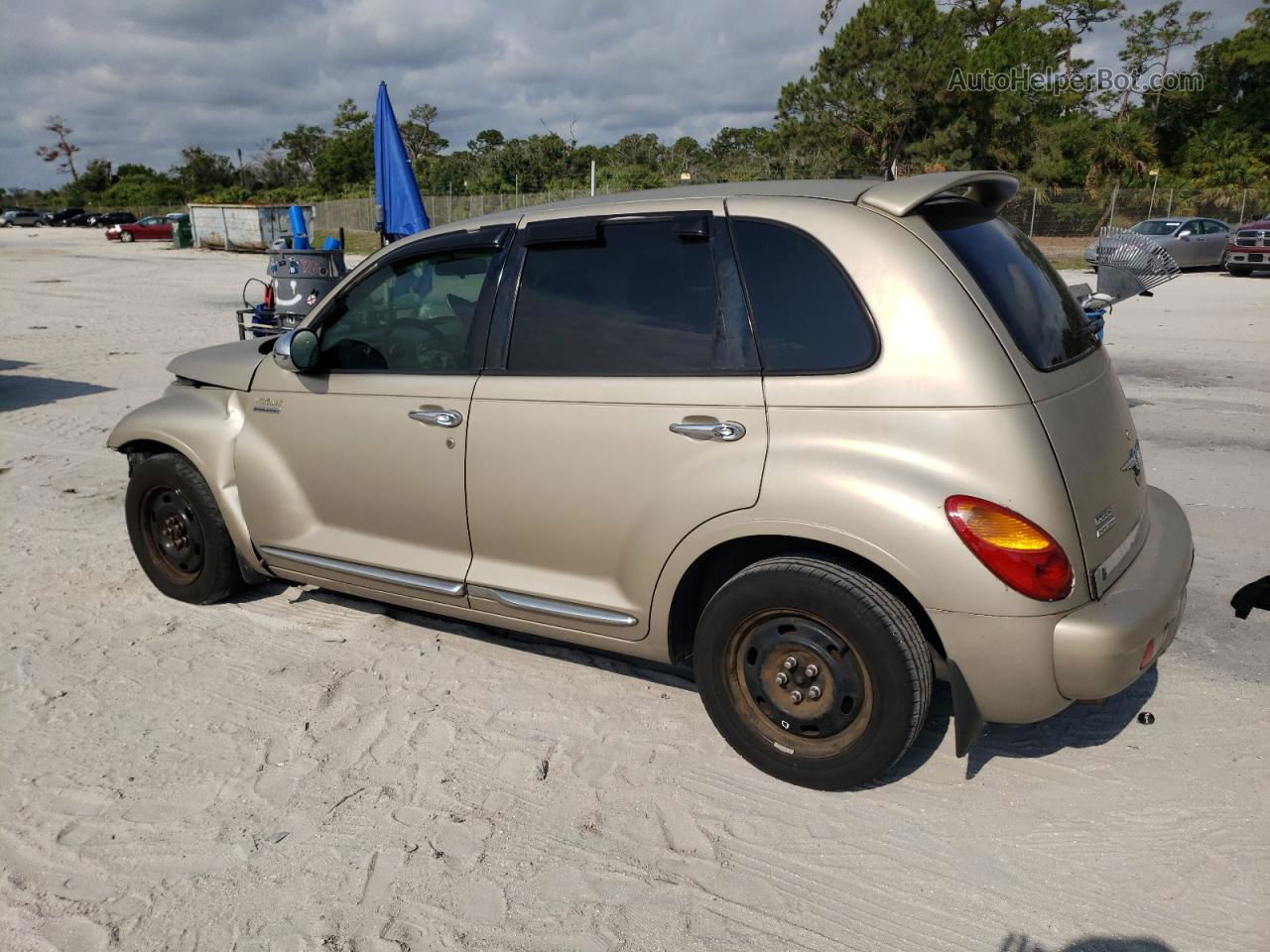 2004 Chrysler Pt Cruiser  Gold vin: 3C4FY48B64T201037