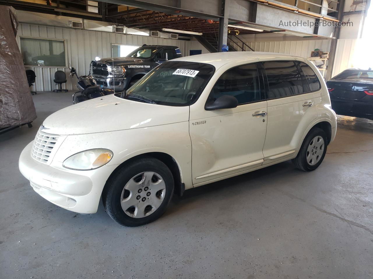 2004 Chrysler Pt Cruiser  Beige vin: 3C4FY48B74T237268