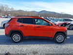 2018 Jeep Compass Sport Fwd Orange vin: 3C4NJCAB2JT214920