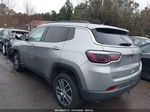 2018 Jeep Compass Sun And Wheel Fwd Silver vin: 3C4NJCBB0JT461075