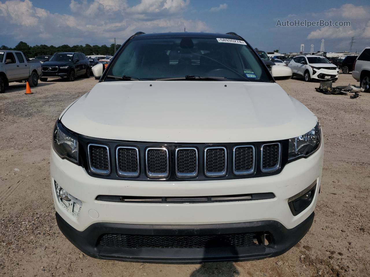 2018 Jeep Compass Latitude White vin: 3C4NJCBB2JT137223