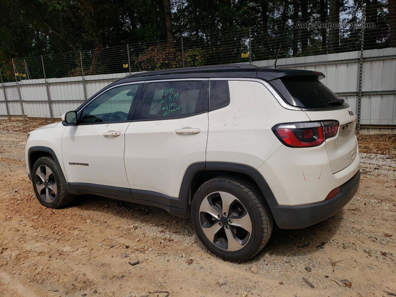 2018 Jeep Compass Latitude White vin: 3C4NJCBB2JT286120