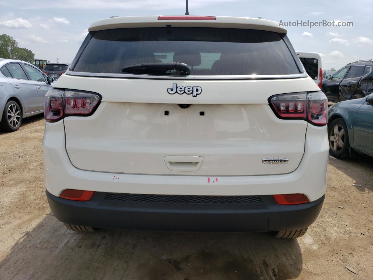 2018 Jeep Compass Latitude White vin: 3C4NJCBB2JT420415