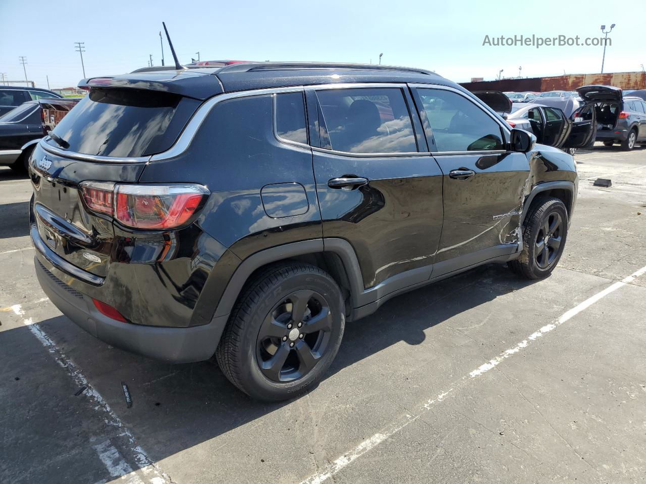 2018 Jeep Compass Latitude Черный vin: 3C4NJCBB4JT466442