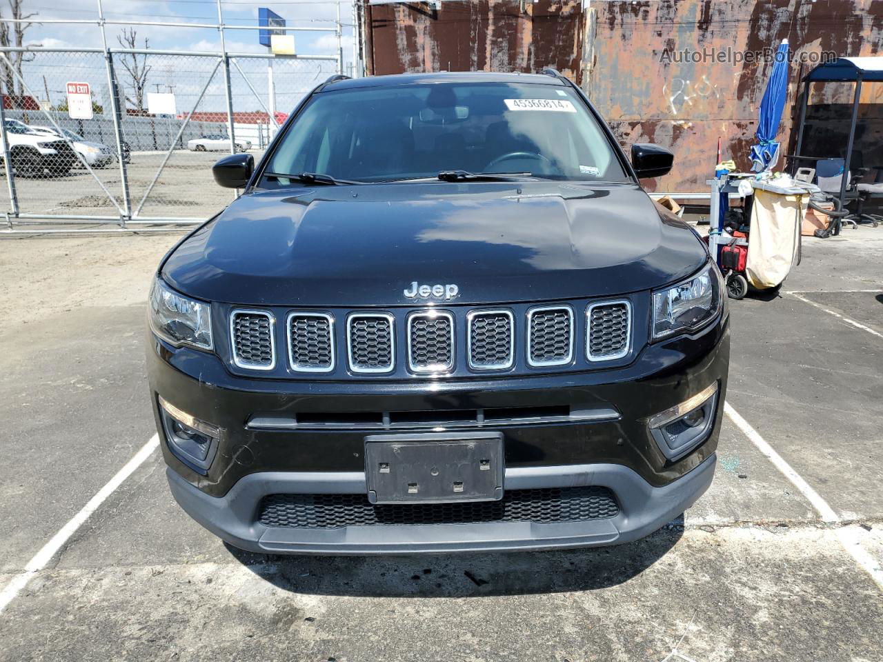 2018 Jeep Compass Latitude Черный vin: 3C4NJCBB4JT466442