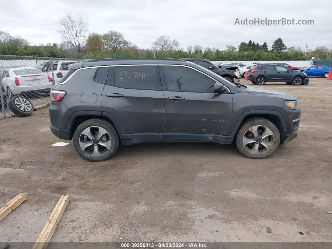 2018 Jeep Compass Latitude Fwd Gray vin: 3C4NJCBB6JT102474