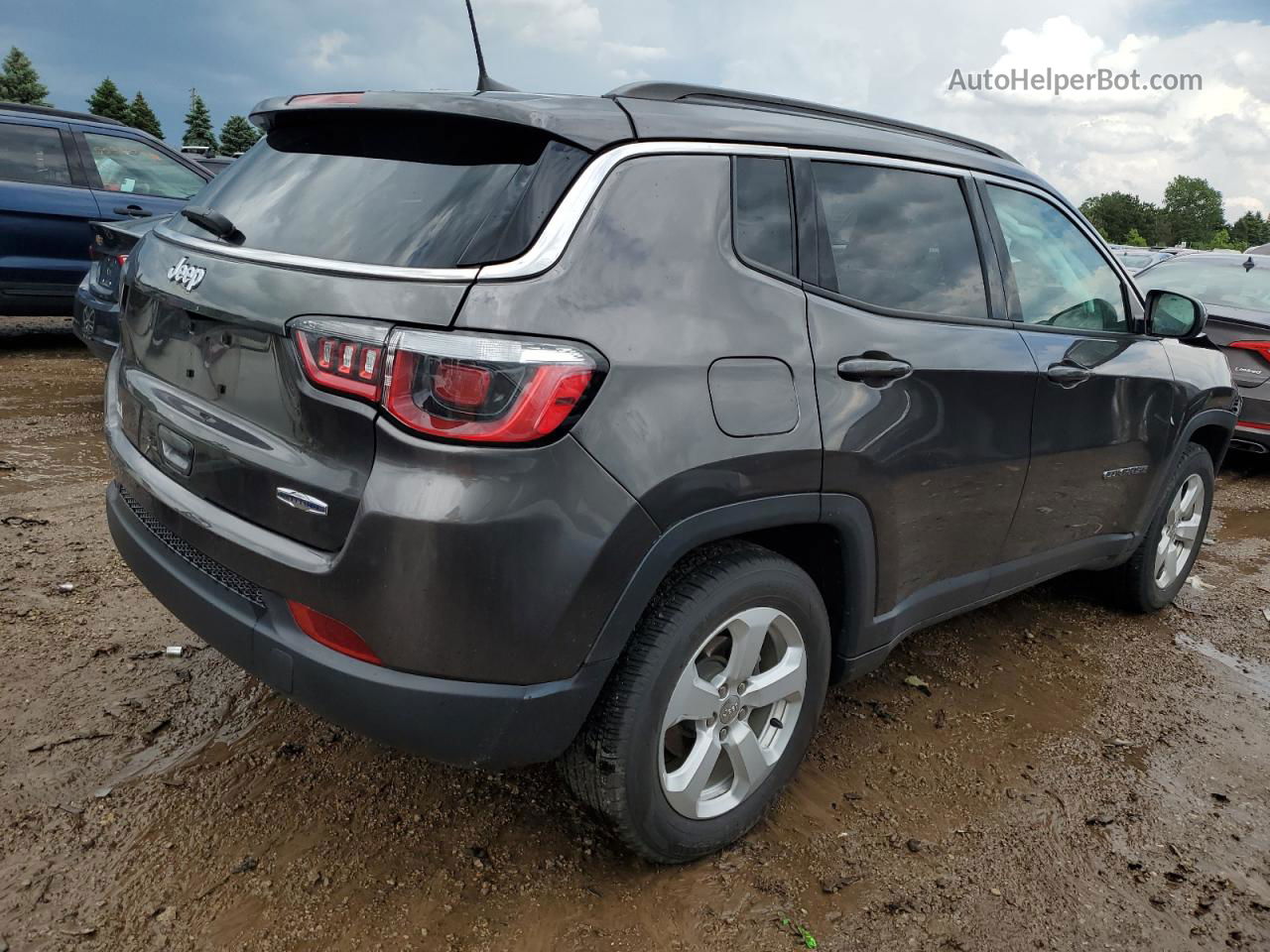 2018 Jeep Compass Latitude Gray vin: 3C4NJCBB6JT186697