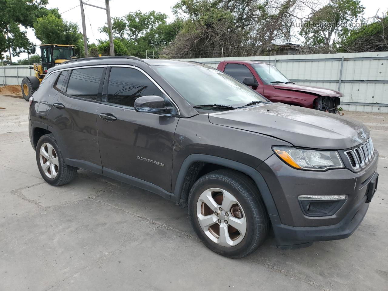 2018 Jeep Compass Latitude Серый vin: 3C4NJCBB8JT145035