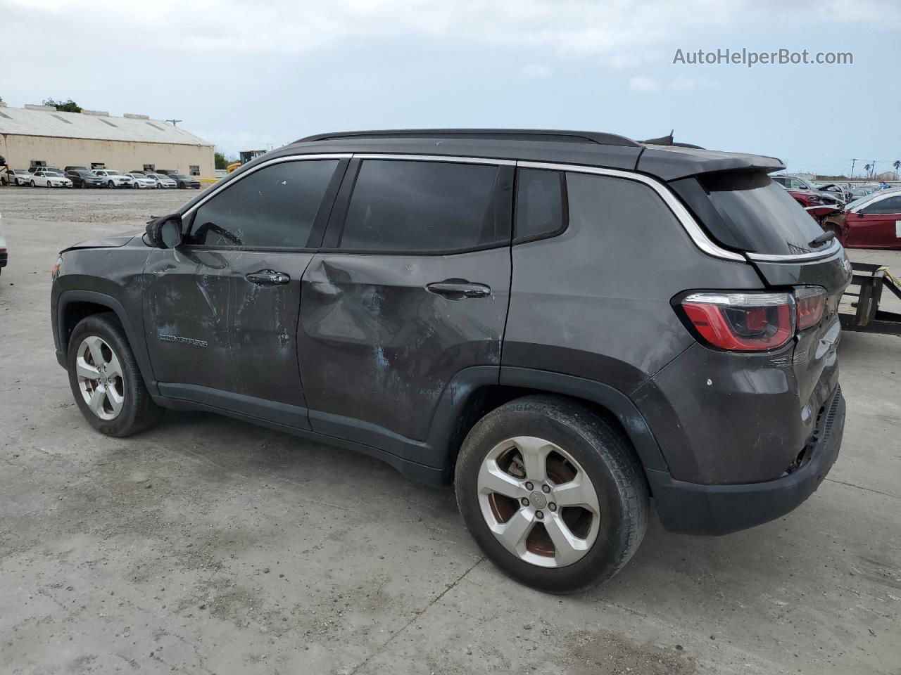 2018 Jeep Compass Latitude Gray vin: 3C4NJCBB8JT145035