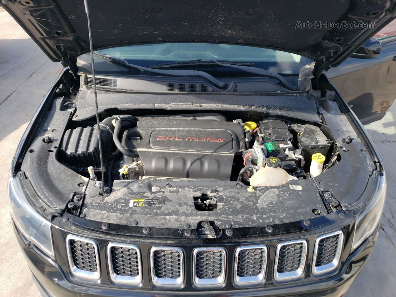 2018 Jeep Compass Latitude Черный vin: 3C4NJCBB9JT226433