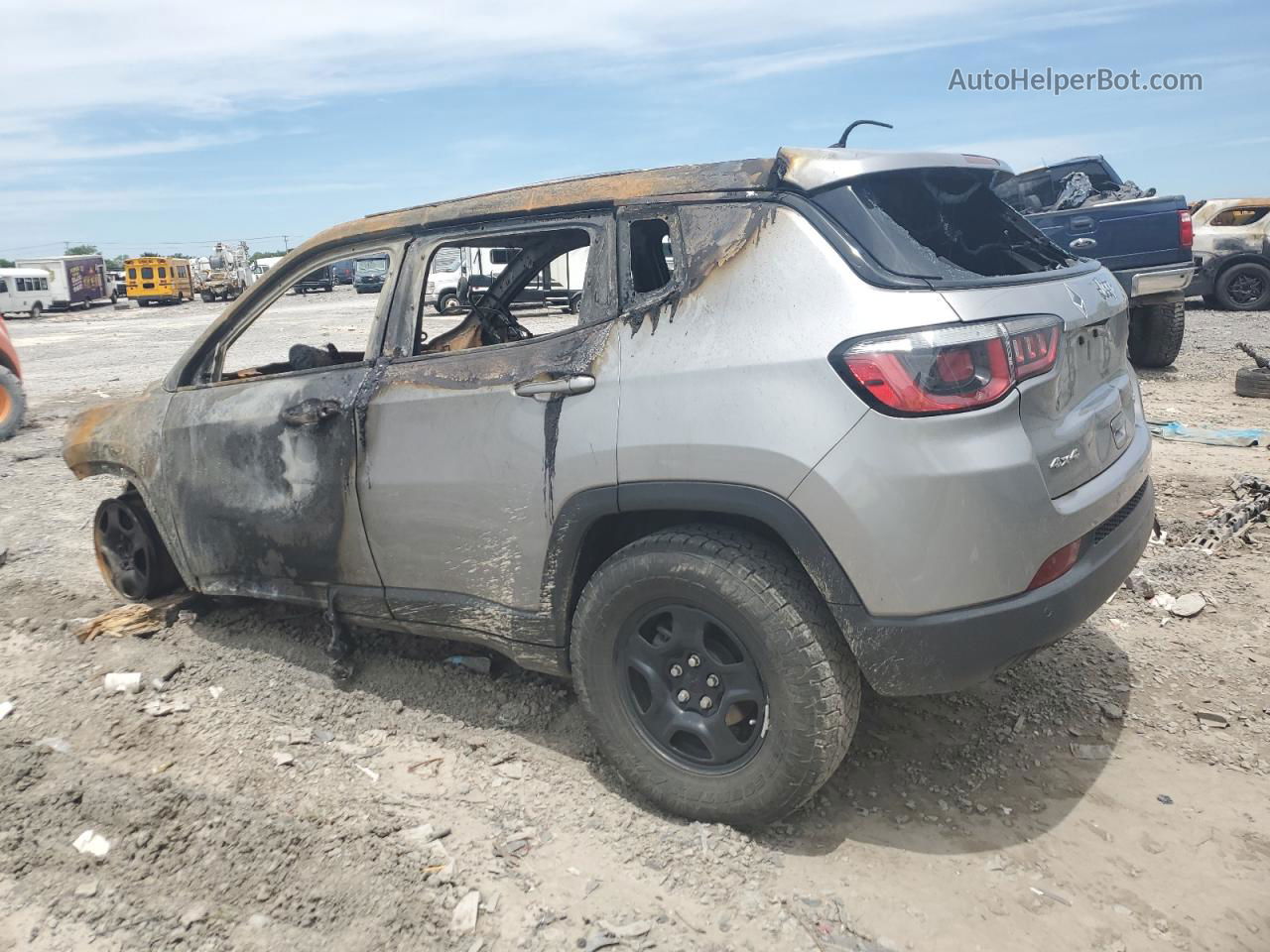 2018 Jeep Compass Sport Пожар vin: 3C4NJDAB6JT283616