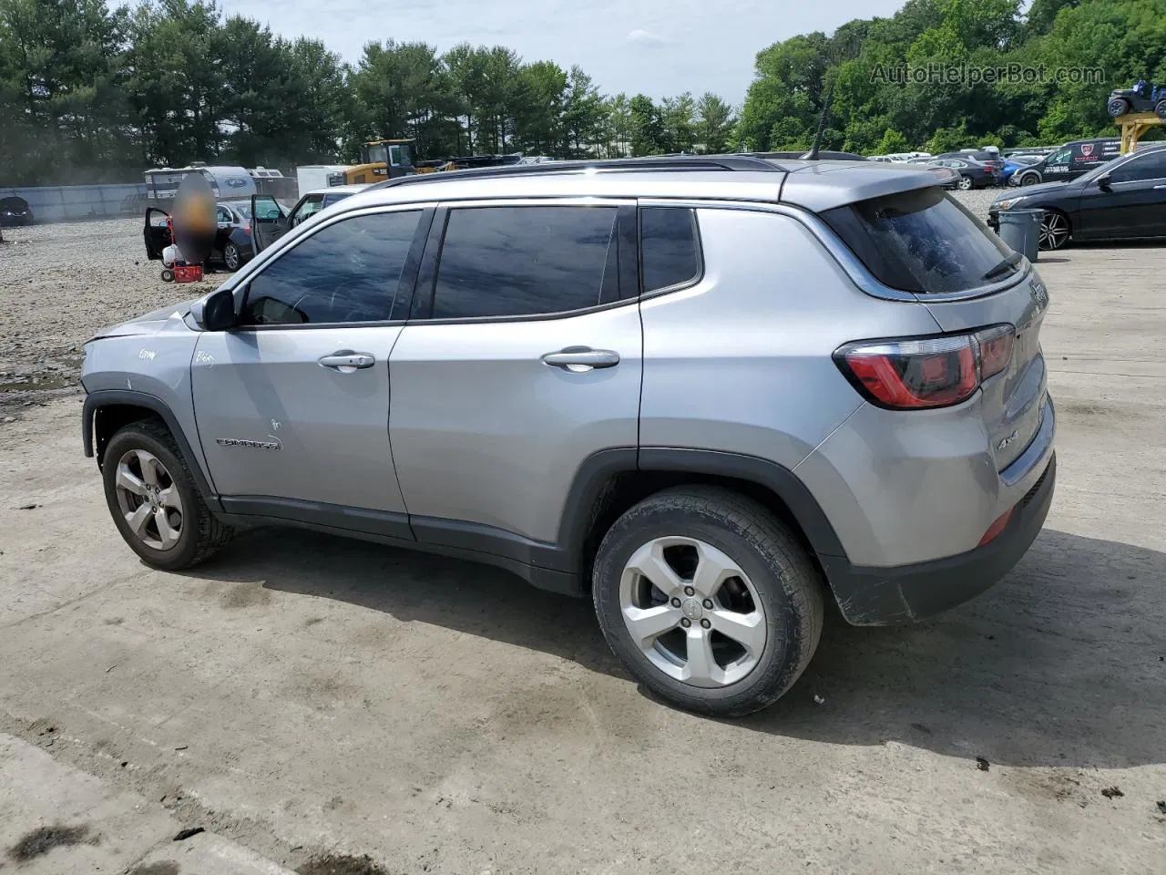 2018 Jeep Compass Latitude Silver vin: 3C4NJDBB1JT423540