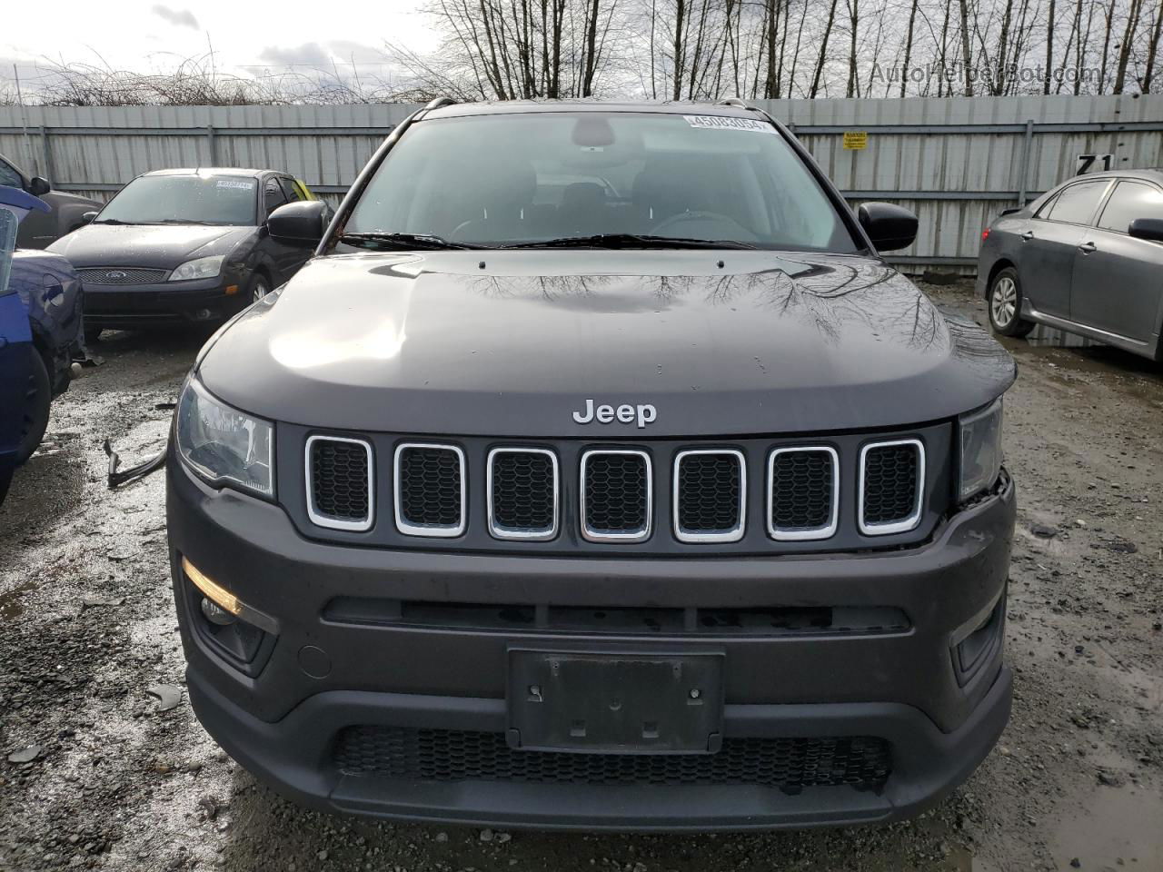 2018 Jeep Compass Latitude Серый vin: 3C4NJDBB1JT457834